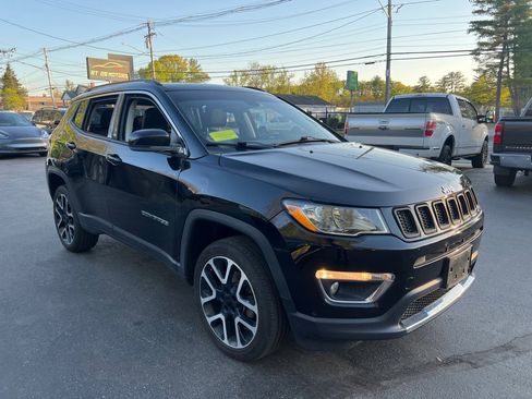 Used 2018 Jeep Compass Limited w/ Navigation Group AWD/4WD image 8