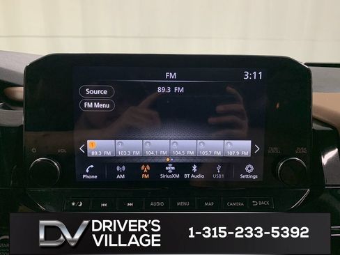 Used 2023 Nissan Pathfinder Platinum w/ Cargo Package AWD/4WD image 14