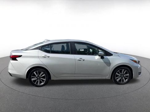 Used 2025 Nissan Versa SV FWD image 16
