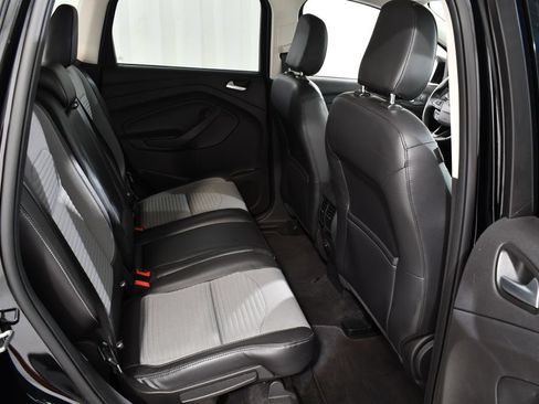 Used 2018 Ford Escape SE w/ SE Sport Appearance Package AWD/4WD image 19