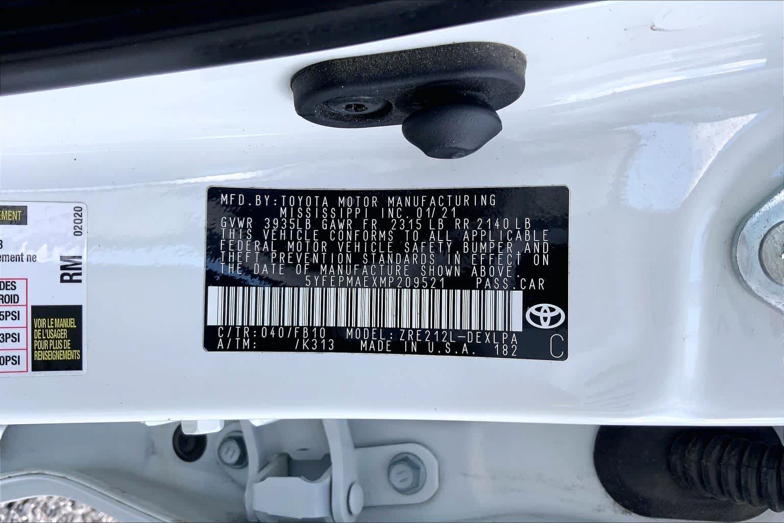 Used 2021 Toyota Corolla LE FWD image 36