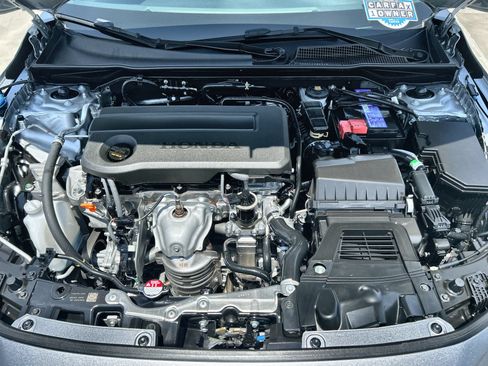 Certified 2025 Honda Civic Sport image 17