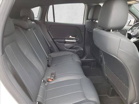 Used 2025 Mercedes-Benz GLA 250 image 16