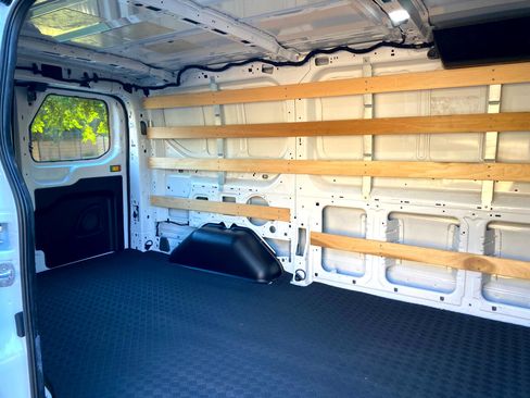 Used 2024 Ford Transit 250 Low Roof w/ Exterior Upgrade Package image 6