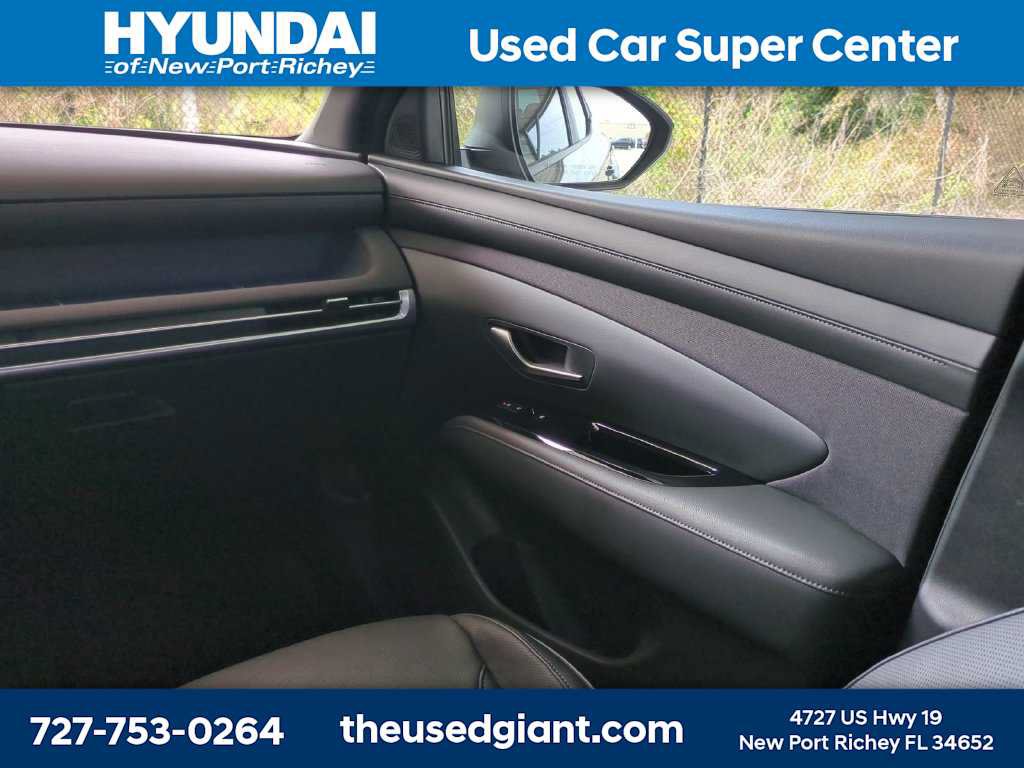 Certified 2025 Hyundai Santa Cruz Limited AWD/4WD image 18
