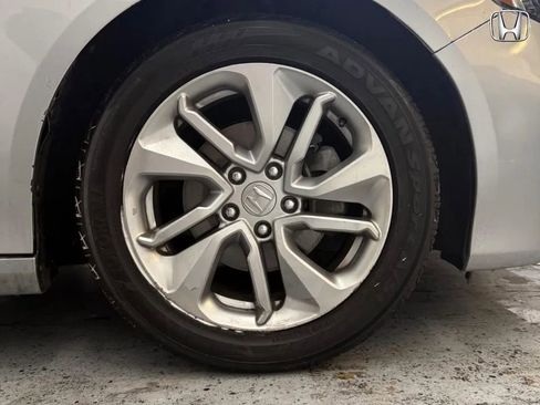 Used 2018 Honda Accord LX image 38