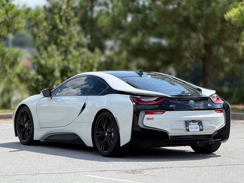 Used 2016 BMW i8 AWD/4WD image 10