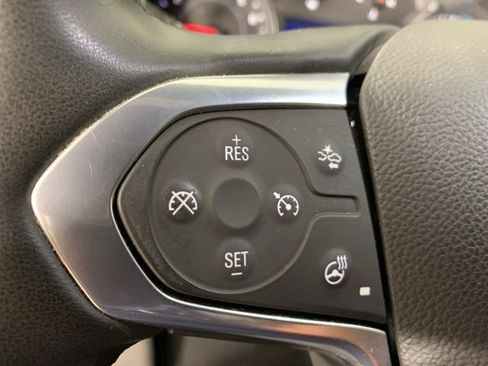 Used 2023 Chevrolet Traverse RS image 8