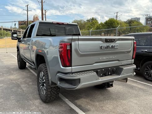Used 2026 GMC Sierra 2500 Denali Ultimate AWD/4WD image 6