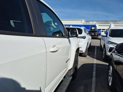 Used 2021 GMC Canyon Elevation w/ Trailering Package RWD image 11