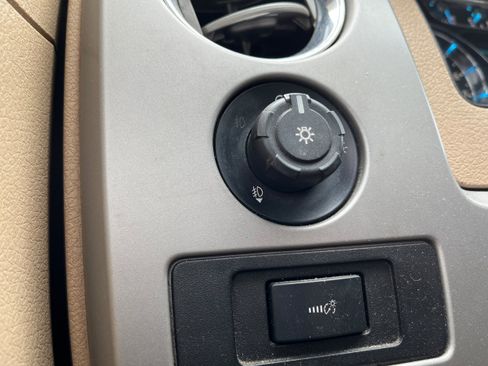 Used 2011 Ford F150 Lariat w/ Lariat Plus Pkg image 19