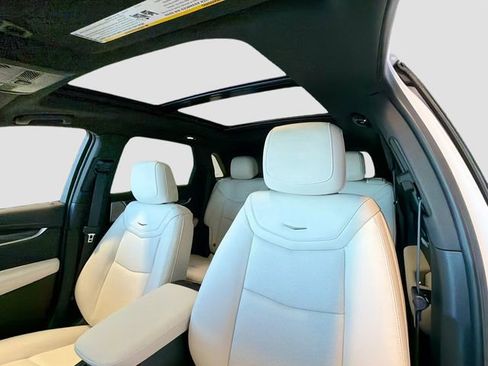 New 2025 Cadillac XT5 Sportv w/ Technology Package AWD/4WD image 21