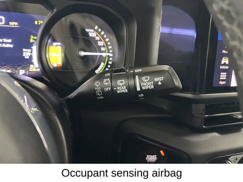 Used 2025 Jeep Wrangler Unlimited Sahara image 35