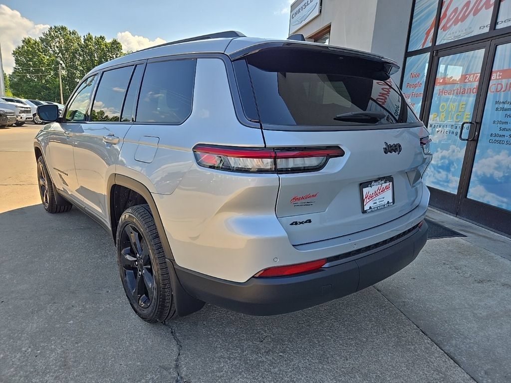 New 2026 Jeep Grand Cherokee L Limited w/ Limited Altitude Package AWD/4WD image 7
