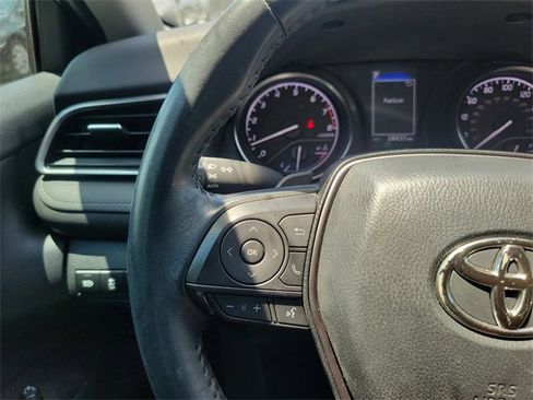 Used 2023 Toyota Camry SE image 15