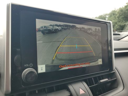 Certified 2025 Toyota RAV4 XLE AWD/4WD image 27