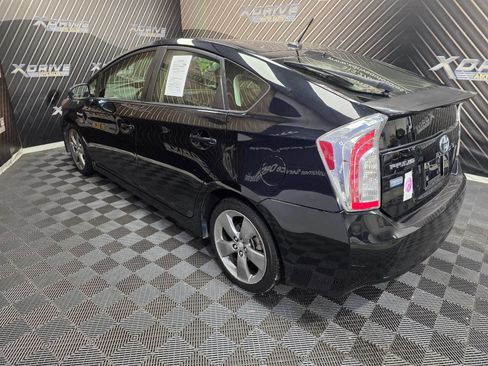 Used 2013 Toyota Prius Three image 8