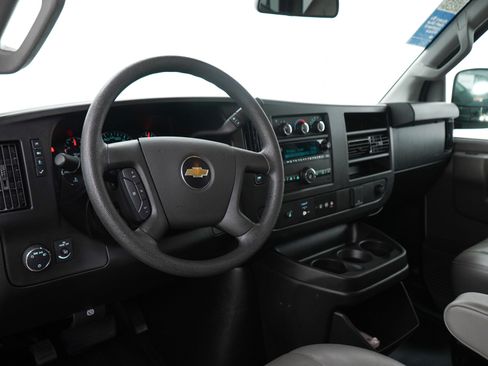 Used 2019 Chevrolet Express 2500 LS w/ Driver Convenience Package RWD image 18