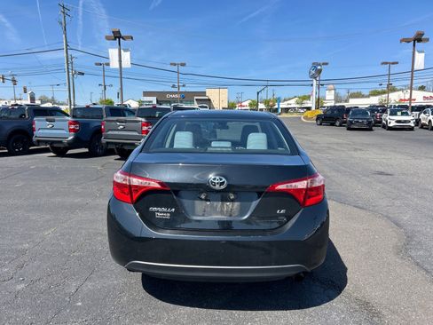 Used 2018 Toyota Corolla LE image 6