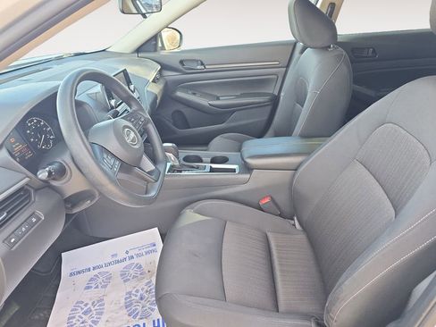 Used 2023 Nissan Altima 2.5 S image 9