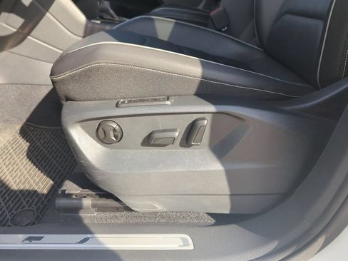 Used 2021 Volkswagen Tiguan SEL Premium R-Line AWD/4WD image 13