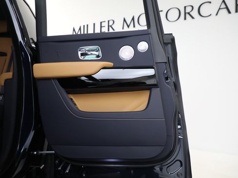 New 2026 Rolls-Royce Cullinan image 30