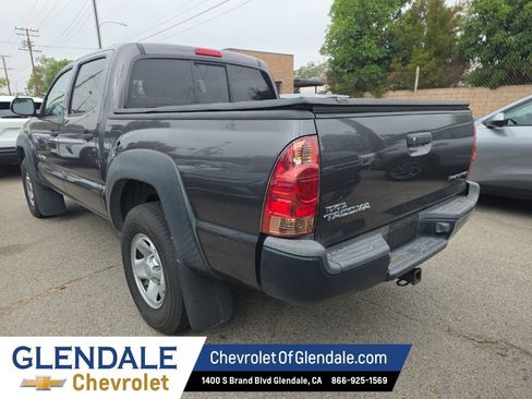 Used 2015 Toyota Tacoma PreRunner w/ Convenience Package RWD image 4