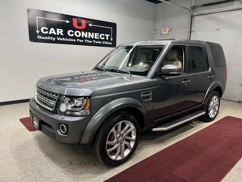 Used 2016 Land Rover LR4 HSE image 2