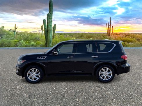 Used 2011 INFINITI QX56 Base w/ Theater Pkg image 3