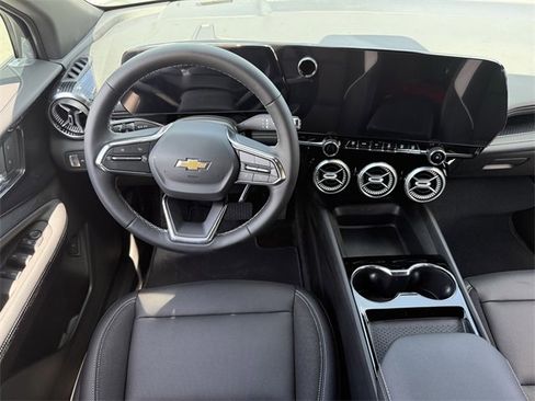 New 2025 Chevrolet Blazer EV LT image 12