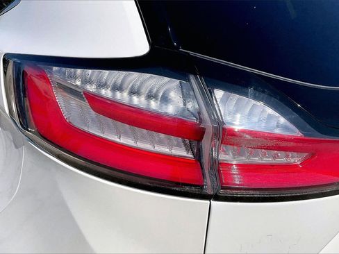 Certified 2022 Ford Edge SEL w/ Convenience Package image 20