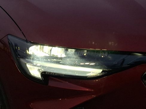 Certified 2023 Buick Envision Essence w/ Sport Touring Package image 9