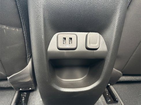 Used 2021 Chevrolet Colorado ZR2 image 30