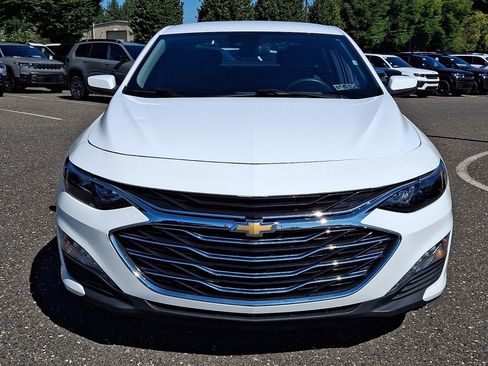 Used 2025 Chevrolet Malibu LT FWD image 8