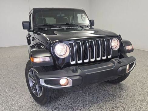 Used 2023 Jeep Wrangler Unlimited Sahara AWD/4WD image 5