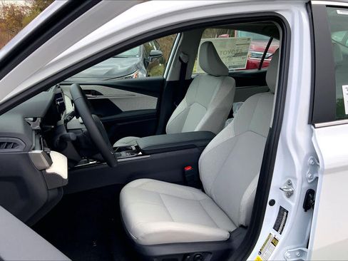 New 2026 Toyota Camry XLE image 9