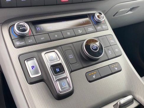 Used 2025 Hyundai Palisade SEL FWD image 12