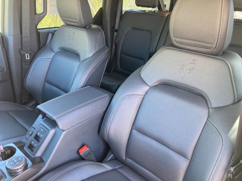 New 2025 Ford Bronco Badlands image 7