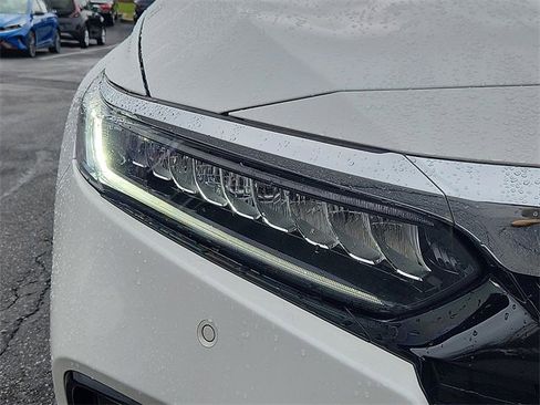 Used 2021 Honda Accord EX-L image 9
