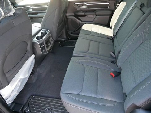 New 2026 RAM 1500 Big Horn AWD/4WD image 12