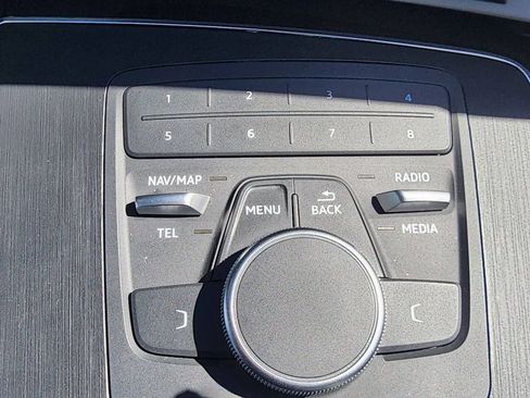 Used 2019 Audi Q5 2.0T Premium w/ Convenience Package AWD/4WD image 26