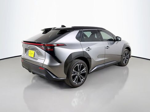 Used 2025 Toyota bZ4X AWD w/ Weather Package image 6