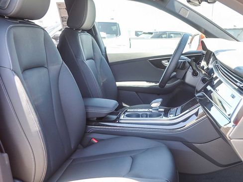 New 2025 Audi Q8 Premium Plus image 18