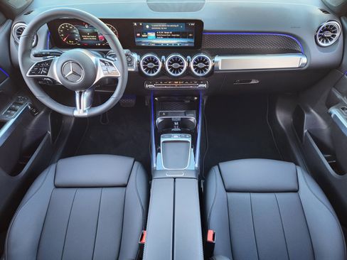 New 2026 Mercedes-Benz GLB 250 image 26