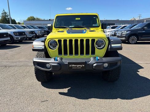 Used 2023 Jeep Wrangler Unlimited Rubicon 4xe w/ Cold Weather Group AWD/4WD image 9