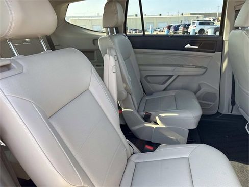 Used 2022 Volkswagen Atlas SEL image 17