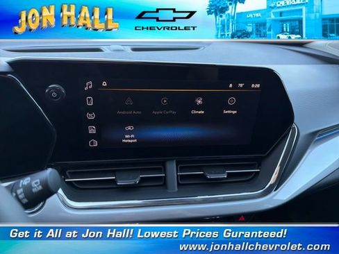 Used 2026 Chevrolet Trax LT image 25