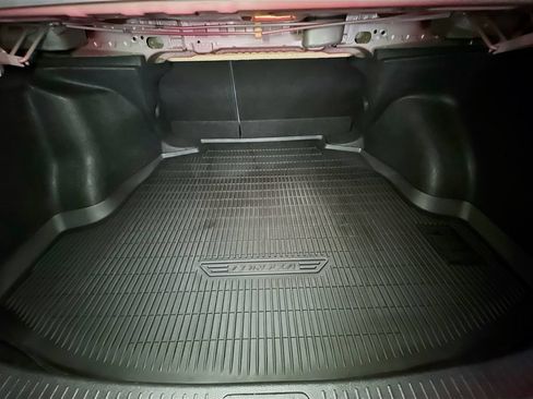 Certified 2023 Toyota Corolla SE FWD image 33