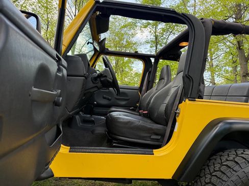 Used 2002 Jeep Wrangler SE AWD/4WD image 21