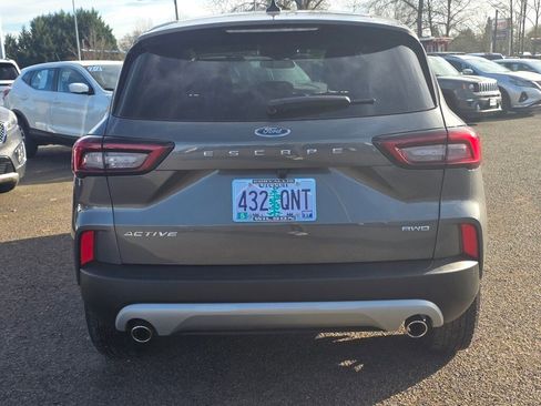 Used 2024 Ford Escape Active image 7